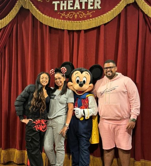 Lucas e familia na Disney